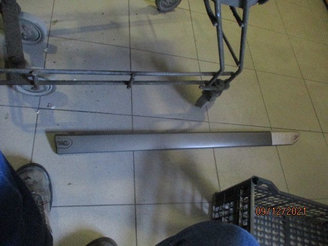 Friso da porta frente direita RENAULT Megane I Classic (LA0/1_)