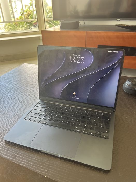 Apple Macbook M2