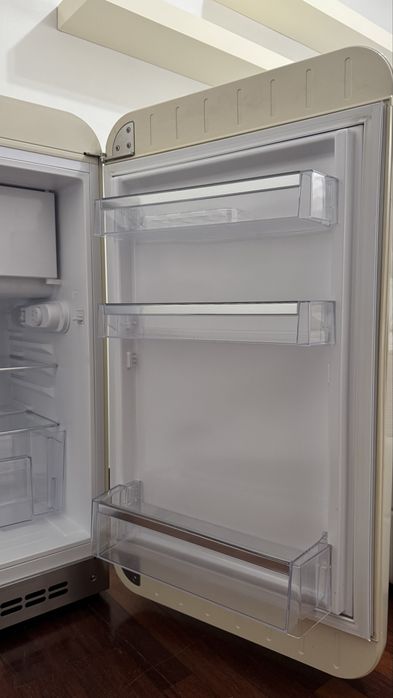 Frigorífico SMEG Retro Creme – Como Novo