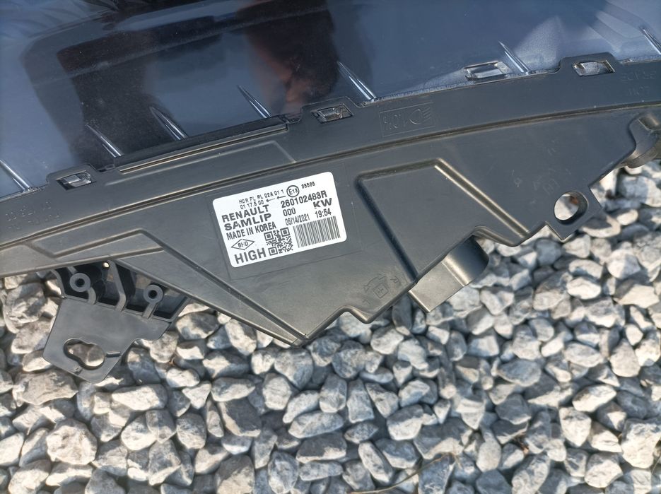 Lampa prawy przód renault arkana lift eu bardzo ładna b