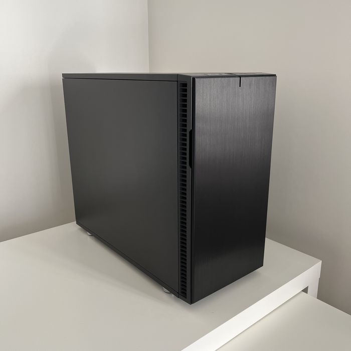 Caixa Fractal Define R6
