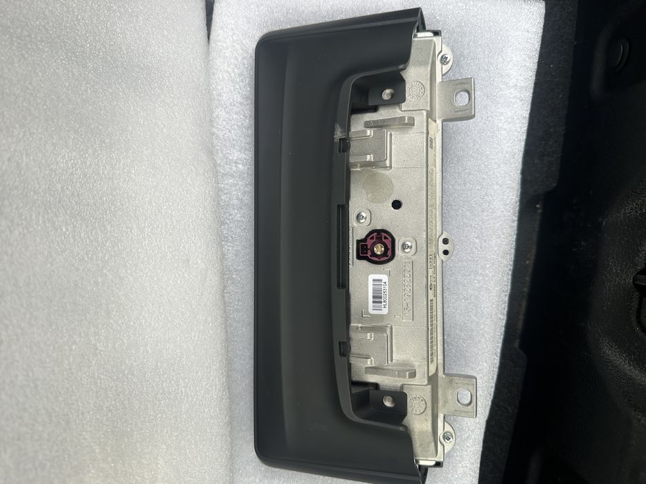 Широкий монітор BMW F30