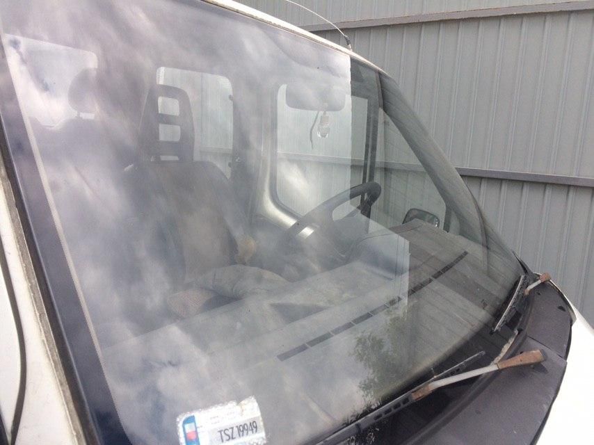 Лобове скло Транзит з 1987 по 2014 рік. Транзит лобовое стекло