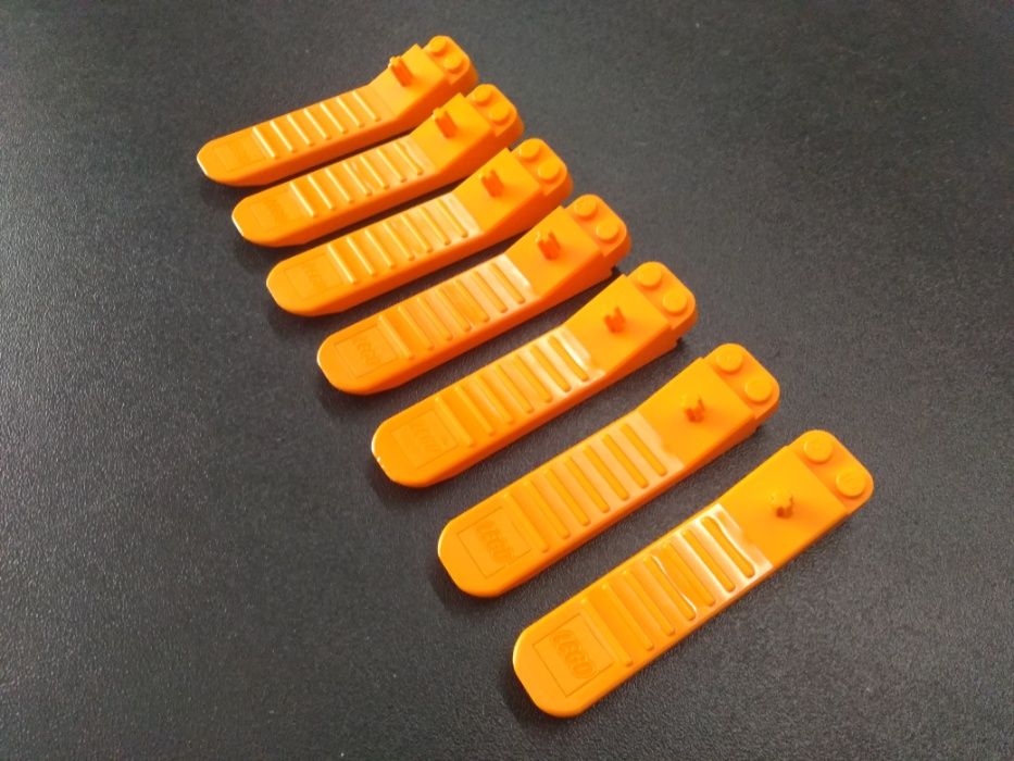 Separador de Peças / Saca Peças LEGO novos e de cor laranja