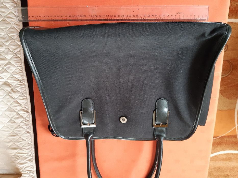 Torebka na laptopa Intel, czarna, biurowa, elegancka