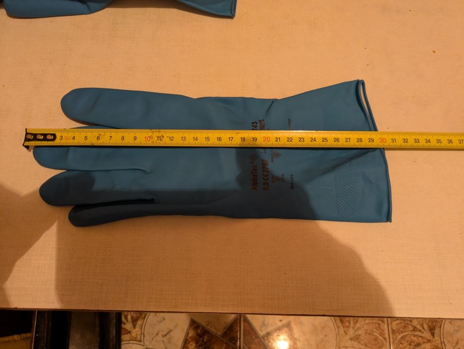 Латексные химически стойкие перчатки (AlphaTec] 9разм.