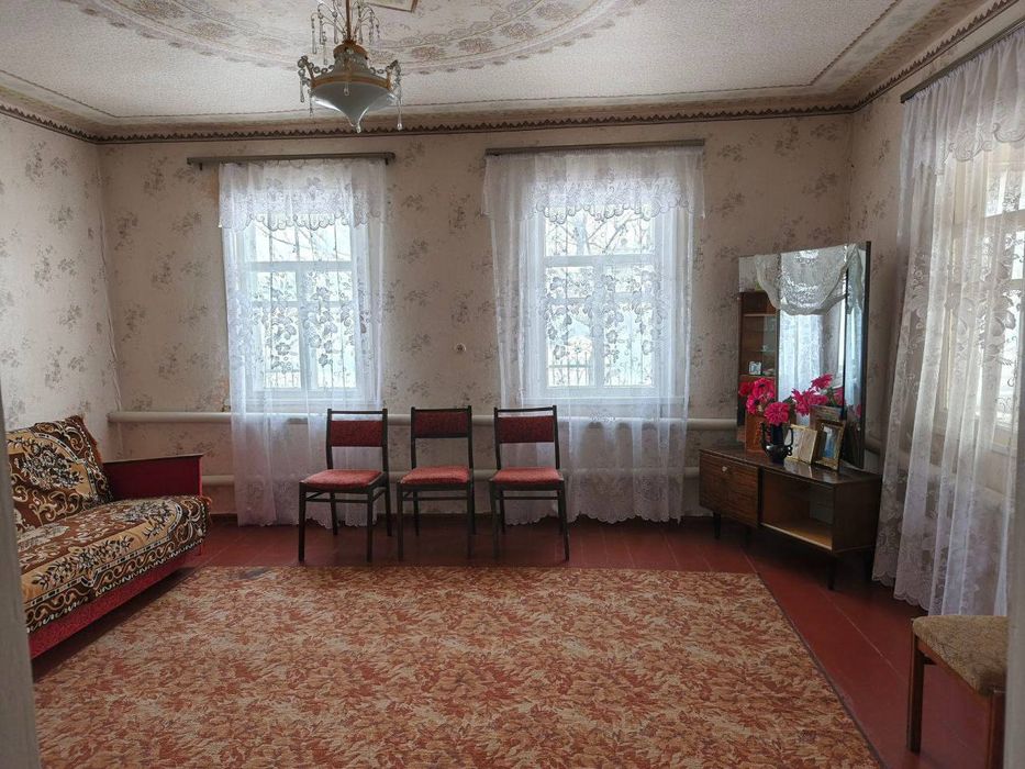 Продам добротний будинок