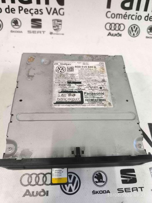 Rádio / Auto Rádio VW GOLF VII Van 2.0 TDi BlueMotion (110 kW / 150 cv) [05.2013 - 05.2014] 5G0035846A (OEM) | CQXV23F1A (OEM) | FA0300016A (OEM)