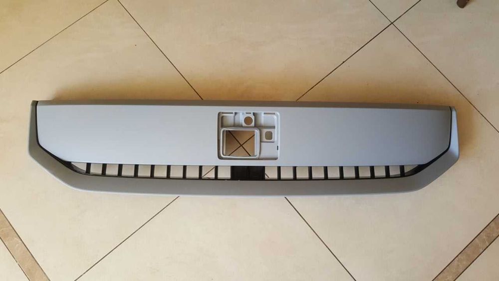 Решетка бампера Polestar 2