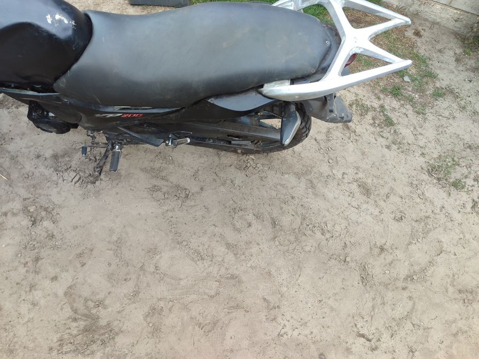 Пластик та інше Lifan kp 150 200
