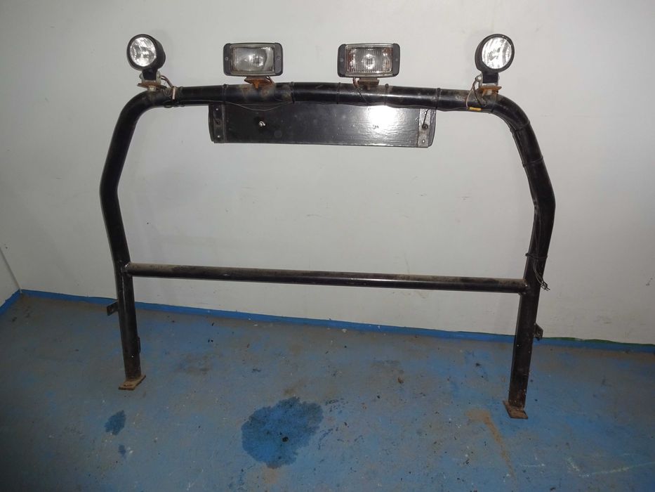 Volkswagen Caddy MK1 orurowanie paki rury kratka kangur rollbar rambar
