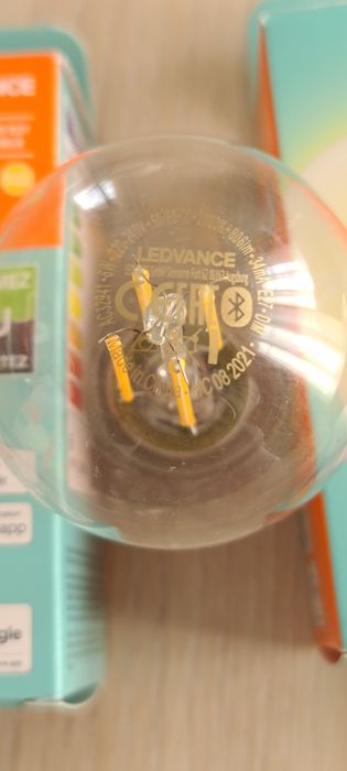 Lâmpada inteligente compativel com o assistente voz Google / Allexa