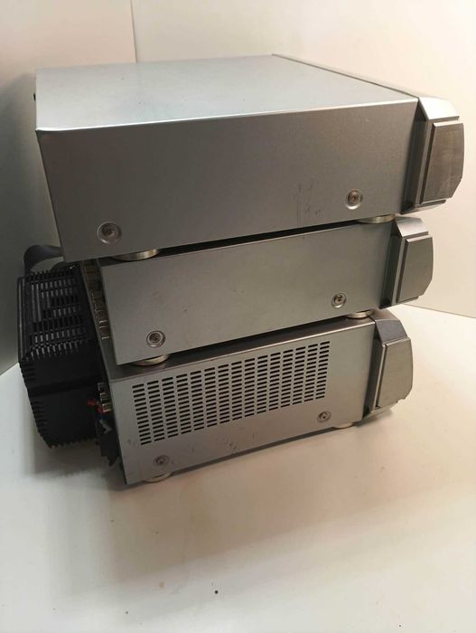 Wieża TECHNICS EH760 trzy segmenty