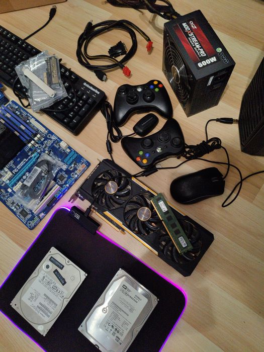 Podzespoły 2600k / ddr3 4x4GB, 8GB, / OCZ 600W, Xbox 360 Wireless pad