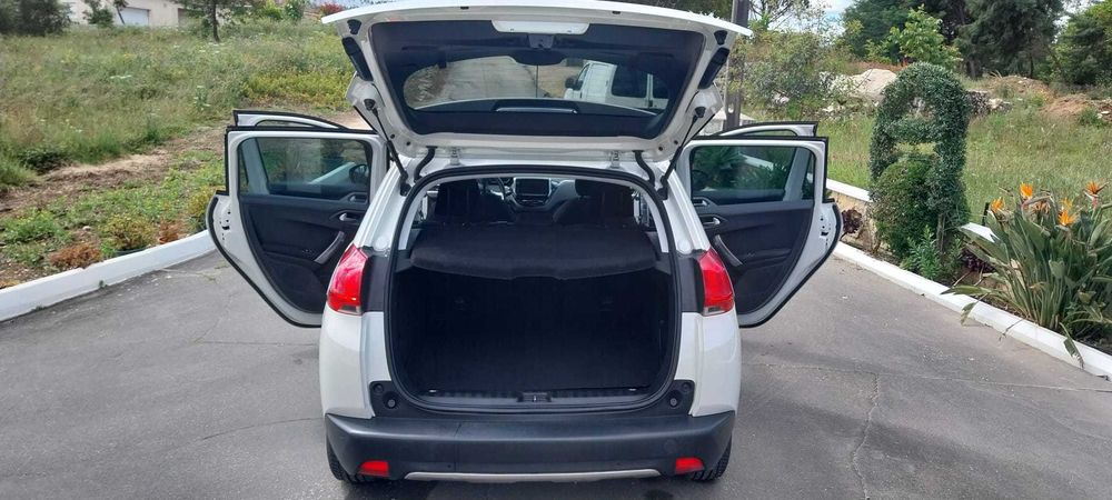Peugeot 2008  1.6 hdi