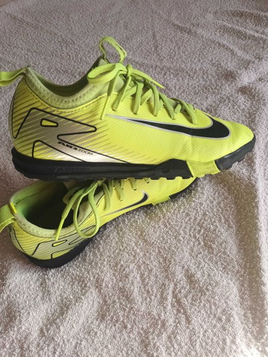 Nike  Mercurial  criança