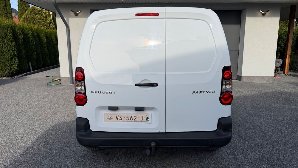 Peugeot Partner  Klimatyzacja 3 osobowy Hak