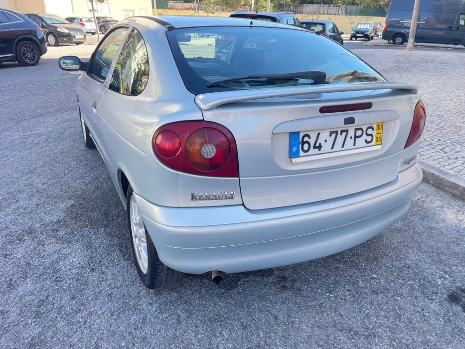Renault Megane Coupé 1.4i Ano 2000/06