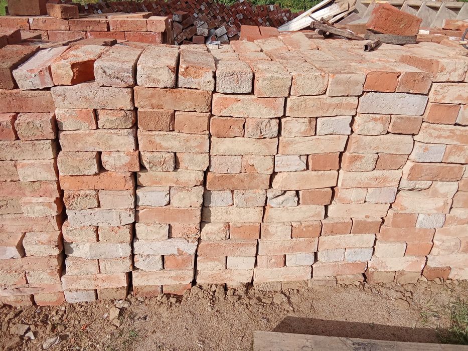 Cegła rozbiórkowa przedwojenna