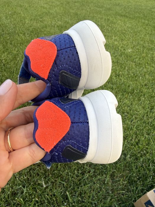 Кросівки Adidas 23,5 розмір 15 см устілка Стан нових