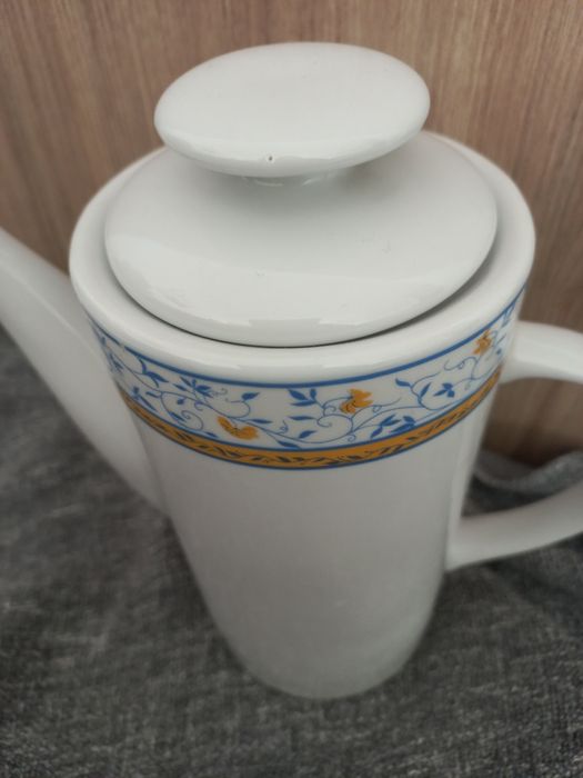 Bule cilíndrico 20cm altura e 10cm diâmetro