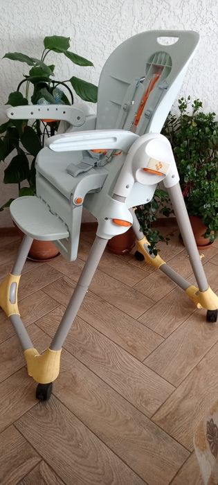 Детское кресло для кормления