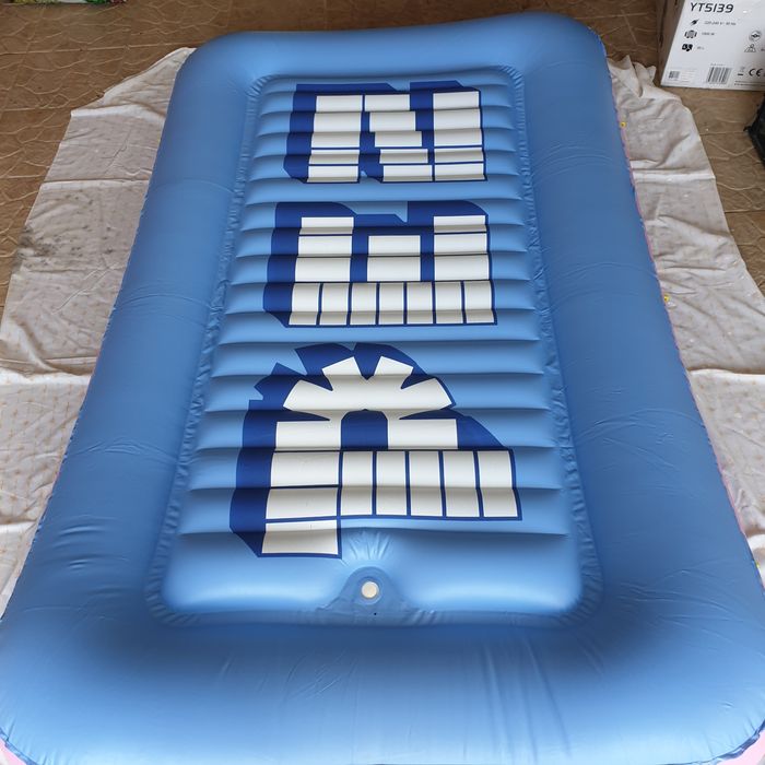 Rubber boat...425724606195312642