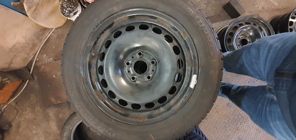 VW Tiguan 10r 2.0TDI kompletny pas przedni chłodnice