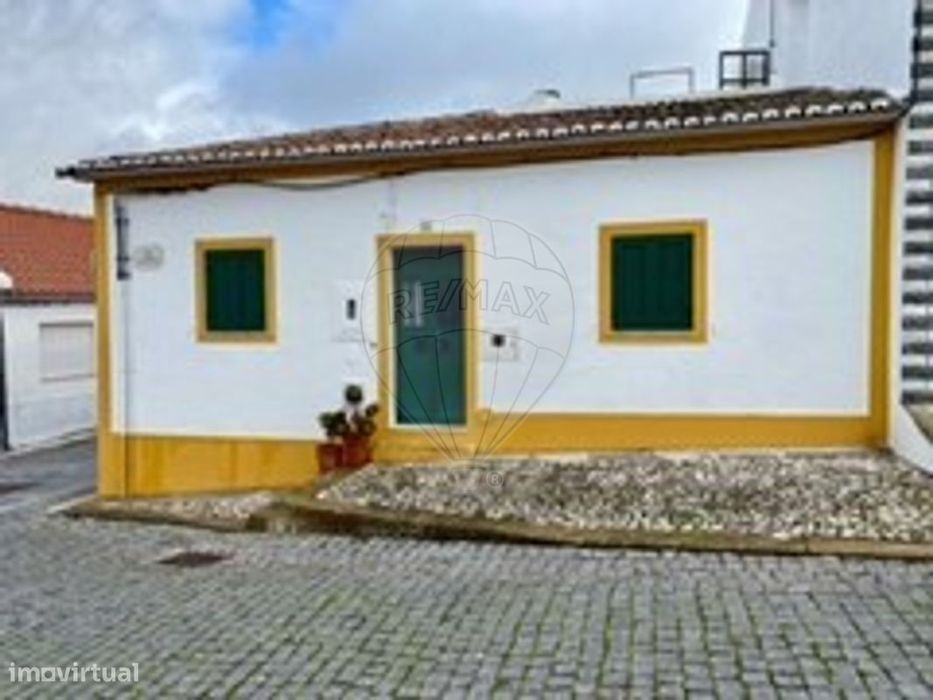 Moradia T2 para venda