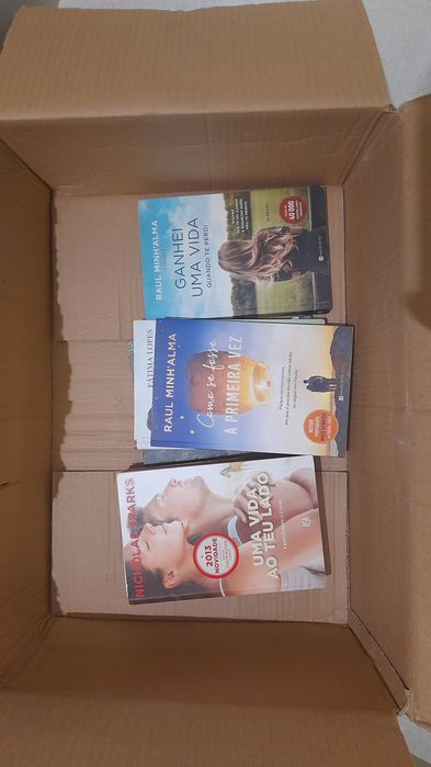 Vendo livros  em muito bom estado