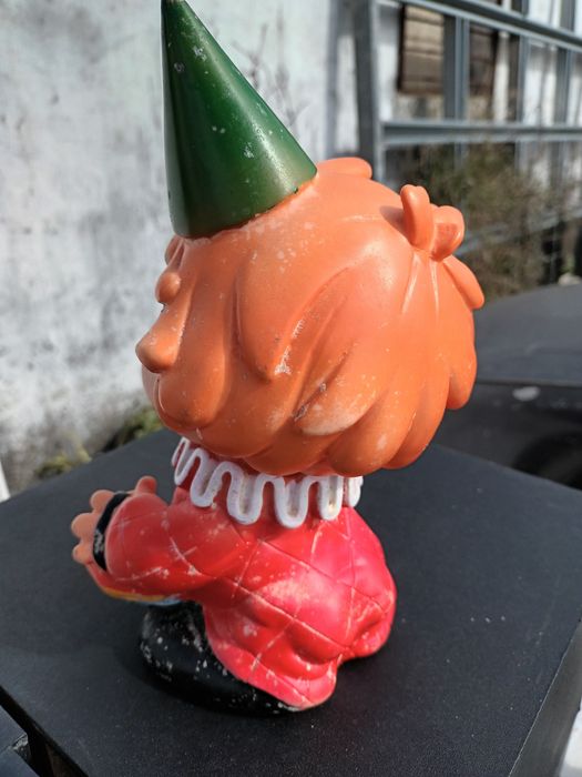 Palhaço antigo em borracha  com algum desgaste