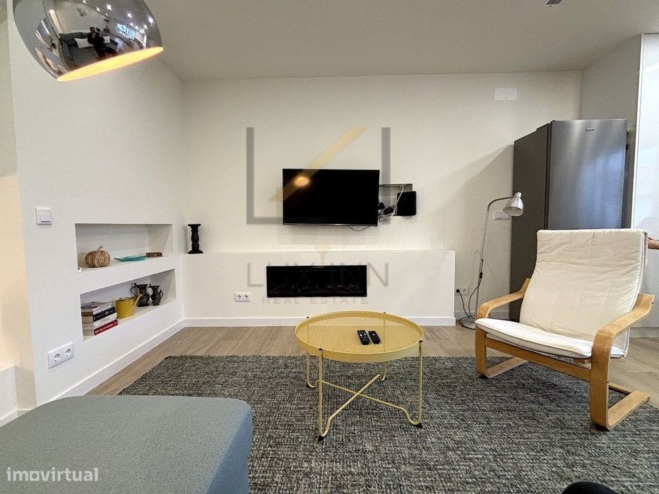 Apartamento T1 luminoso na Parede