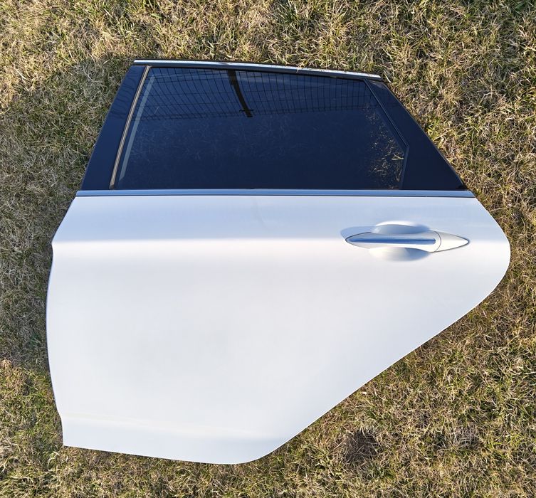 Drzwi Hyundai i40 kombi lewy tył