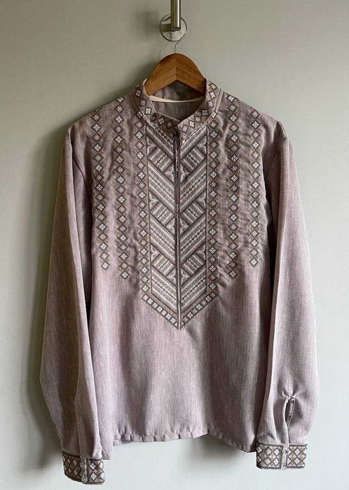 Чоловіча вишиванка українська натуральна сорочка з довгим рукавом