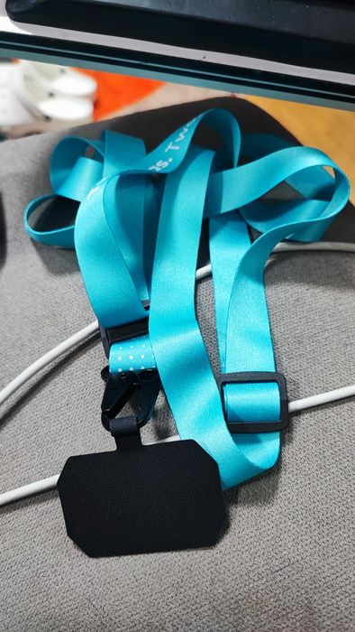 Smycz crossbody do smartfona