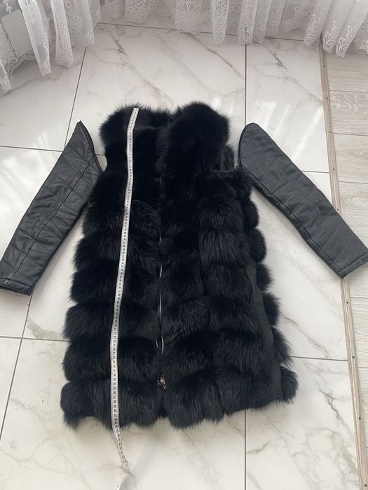 Продам шубку - безрукавка ( натуральне хутро)