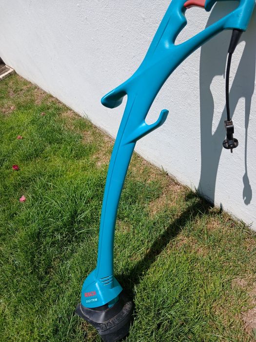 Aparador de relva Bosch 23 Easytrim