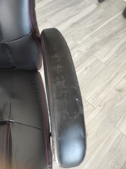 Fotel obrotowy ekoskora