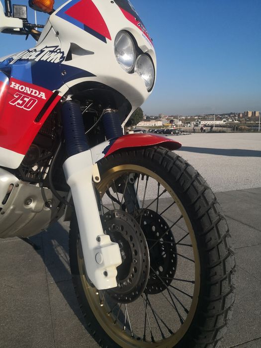 Honda África twin Xrv750