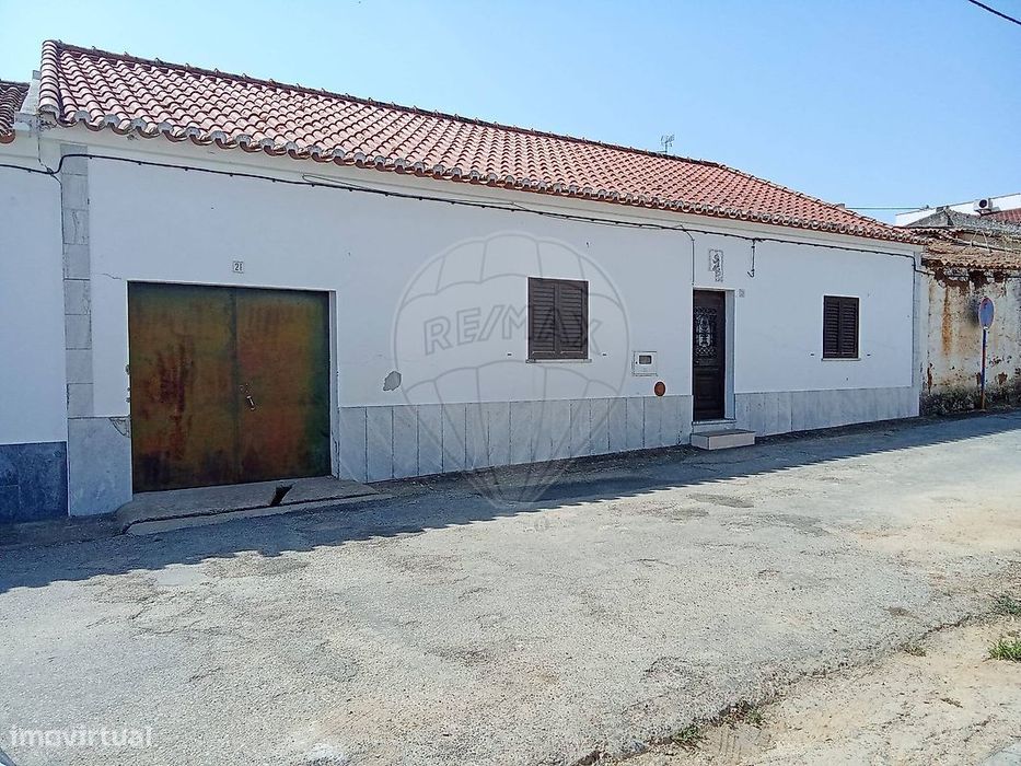 Moradia T4 para venda