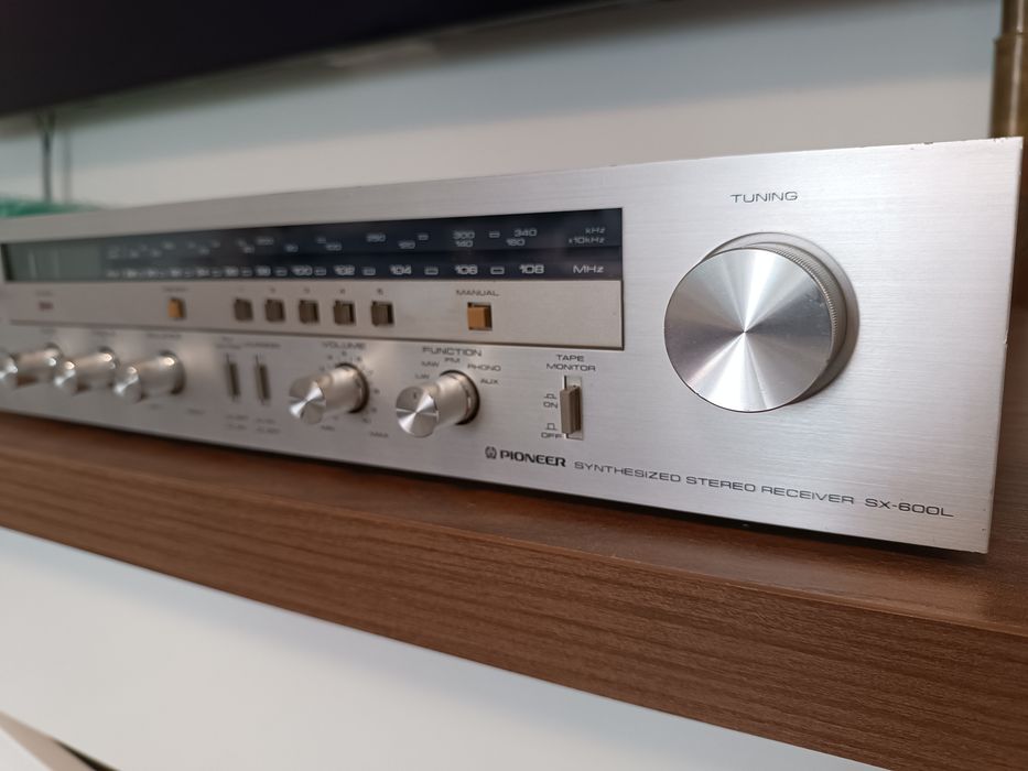 Amplituner Pioneer SX 600 L
