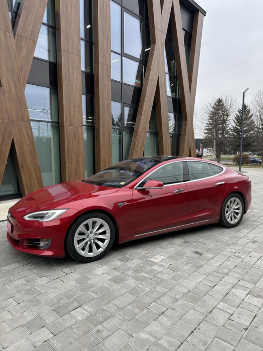 Tesla model S 2016 р
