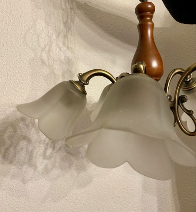 Candeeiro de teto e de mesa de cabeçeira