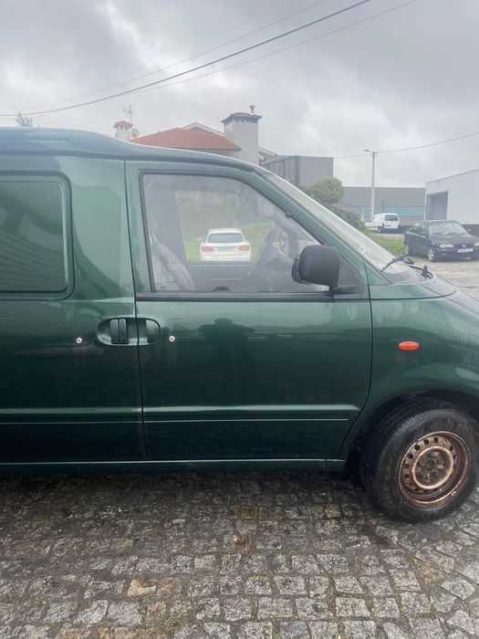 Nissan Vanette Cargo 2.3 d LX Vendo em Partes e Peças