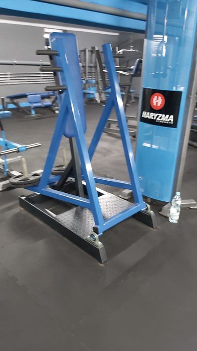 Maszyna do wyciskania na klatke i triceps hammer Haryzma produkt POLSK