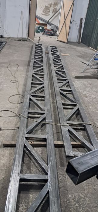 Виробництво та монтаж; Перил, Сходів