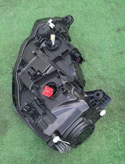 Farol/Ótica direita Audi A3 8V LED Bi Xénon