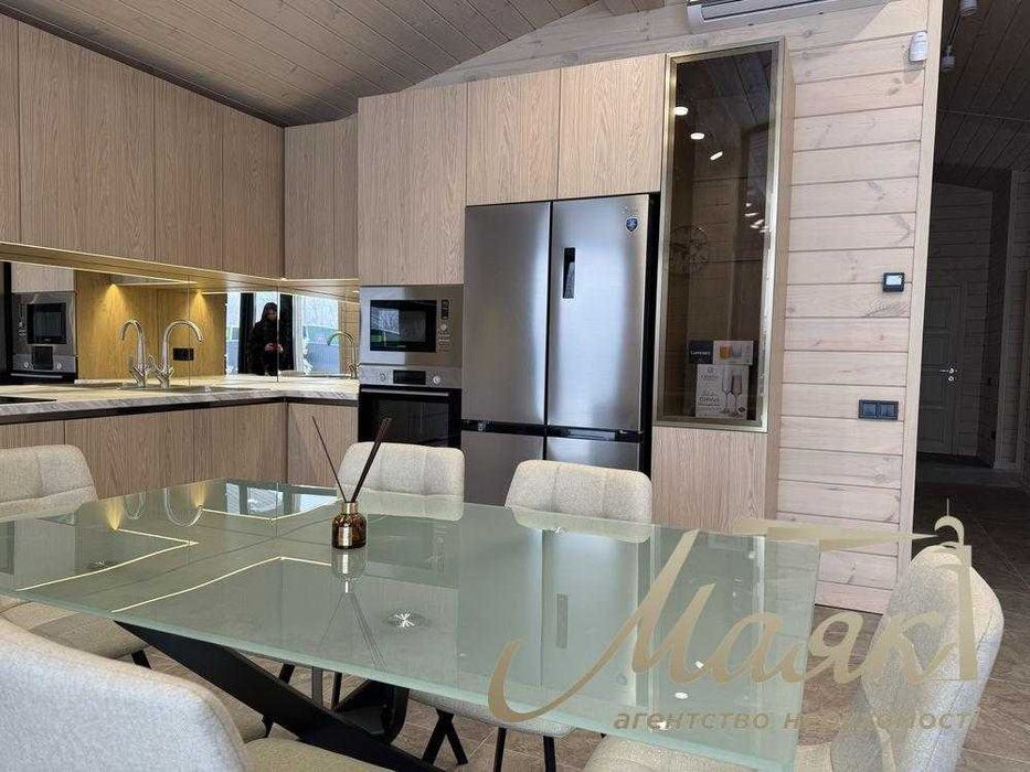 Оренда нового будинку 140 м² у стилі барнхаус в Рославичах