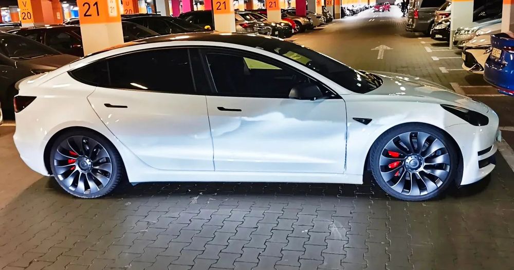 Tesla Model 3 Tesla Model 3 PERFORMANCE 2022 Pearl White M- FULL opt, AWD, 0-100: 3"