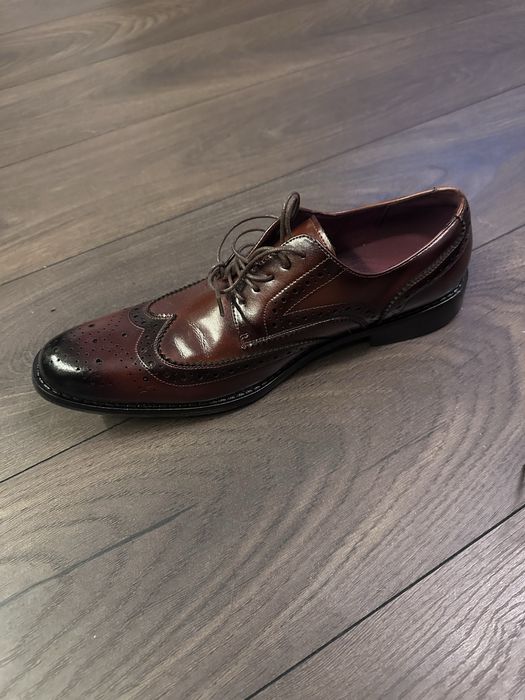 Sapatos em Pele 45/6